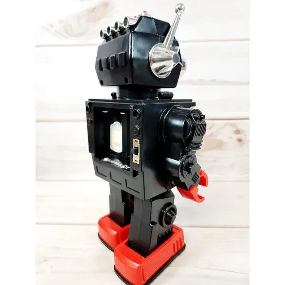 Vintage Saturn 13 Giant Walking Robot Kamco 1981 Tested Works READ